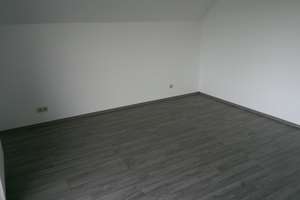 Gepflegte 2-Zimmer-Wohnung mit 2 Balkonen, Blick ins Grüne & großer Garage in Flörsheim-Weilbach – Die vollständige Adresse der Immobilie erhältst du vom Anbieter., 65439 Flörsheim am Main – Vorschaubild 9