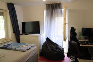 Raum für deine Träume: Große 3-Zimmer-EG-Wohnung mit Ausbaupotenzial – Die vollständige Adresse der Immobilie erhältst du vom Anbieter., 71126 Gäufelden – Vorschaubild 2
