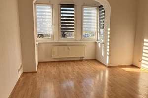 Charmante 4-Zimmer-Erdgeschosswohnung mit Erker in Magdeburg – Die vollständige Adresse der Immobilie erhältst du vom Anbieter., 39124 Neue Neustadt, Magdeburg – Vorschaubild 1