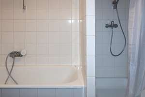 Helle  3 Zi Wohnung in ruhiger Seitenstraße- Nähe U Bismarkstr - Provisionsfrei – Die vollständige Adresse der Immobilie erhältst du vom Anbieter., 10585 Charlottenburg, Berlin – Vorschaubild 10