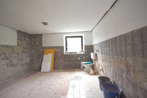 ruhig, in zweiter Baureihe freistehend, 3 Geschosse mit Aussicht, entkerntes EFH zum Ausbau – Biberach (Kreis) – Vorschaubild 15