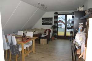 Top Lage ! Individuelle Dachgeschoss-Maisonette Wohn..3 Zimmer ruhig +zentral – Die vollständige Adresse der Immobilie erhältst du vom Anbieter., 22143 Rahlstedt, Hamburg – Vorschaubild 3