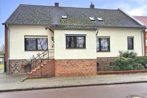 „Leben im Grünen: Einfamilienhaus mit 190 m² Wohnfläche auf über 5.600 m² Grundstück in Parc – Die vollständige Adresse der Immobilie erhältst du vom Anbieter., 39307 Genthin – Vorschaubild 1