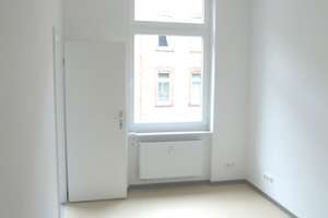 Schöne zwei Zimmer HH-Wohnung in Wiesbaden, Rheingauviertel, – Johannisberger Straße 5, 65197 Rheingauviertel / Hollerborn, Wiesbaden – Vorschaubild 9