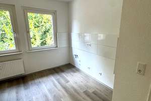 Top 1-Zimmer-Wohnung mit Tageslichtbad und großer Küche! – Gladbecker Straße 313, 45326 Altenessen-Süd, Essen – Vorschaubild 1