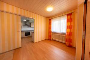 Gepflegtes Zweifamilienhaus in beliebter Lage von Butzbach – Die vollständige Adresse der Immobilie erhältst du vom Anbieter., 35510 Butzbach – Vorschaubild 10