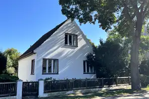 Stilvolles Einfamilienhaus mit Potenzial auf Doppelgrundstück in Fürstenwalde/Spree – Hauffstraße 68, 15517 Oder-Spree (Kreis) – Vorschaubild 1