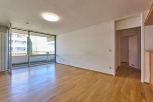 WERTORIA: Bezugsfreie 2-Zimmer-Wohnung mit großem Balkon und Potenzial in Berg am Laim – Die vollständige Adresse der Immobilie erhältst du vom Anbieter., 81673 Echarding, München – Vorschaubild 3