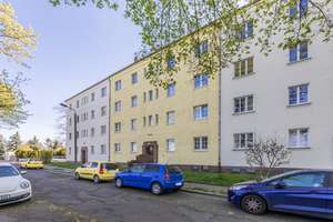 Sanierte 2 Raum-Wohnung mit kleinem Bad sucht Mieter