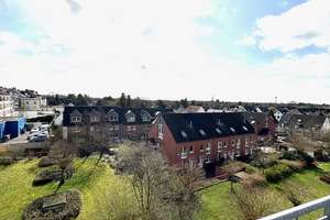 Traumblick - Moderne  2-Zimmer-Wohnung mit großem Balkon in gepflegter Wohnanlage