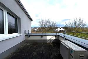 PETS ALLOWED IN 2011 DUPLEX HOUSE! approx. 166 m², 4.5-Room, 3.5-Bed, 2.25-Bath, Garage and Parking – Die vollständige Adresse der Immobilie erhältst du vom Anbieter., 65205 Erbenheim, Wiesbaden – Vorschaubild 15