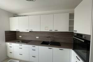 TOP renovierte 3 ZKB, ca 100 qm, Balkon + Atelier mit WC im DG, Garten, Garage, IN-Nord, Nähe TÜV – Die vollständige Adresse der Immobilie erhältst du vom Anbieter., 85055 Nordost, Ingolstadt – Vorschaubild 8