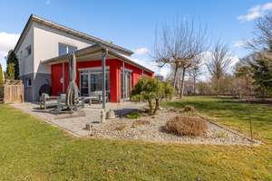 Lichtdurchflutetes naturnahes Einfamilienhaus mit zusätzlichem Bauland + großzügigen Gewerbeflächen – Die vollständige Adresse der Immobilie erhältst du vom Anbieter., 85250 Altomünster – Vorschaubild 6
