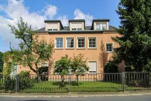 Freistehende Stadtvilla auf Eckgrundstück in Dresden-Weißer Hirsch