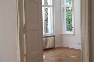 Großzügiges Wohnen: 6,5-Zimmer-Wohnung mit Stuck und Parkett in Wilmersdorf – Helmstedter Straße 14, 10717 Wilmersdorf, Berlin – Vorschaubild 4