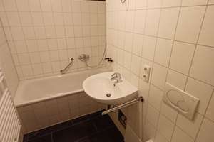 Helle 2,5-Zimmer-Wohnung mit Balkon in München – Lauinger Straße 63, 80997 Moosach-Bahnhof, München – Vorschaubild 6