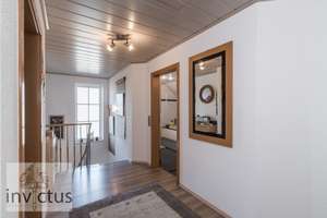 Wohnen mit Stil: Großzügiges Haus mit 6 Zimmern, Wintergarten, Doppelgarage, Kamin & Einliegerwhg! – Die vollständige Adresse der Immobilie erhältst du vom Anbieter., 74211 Leingarten – Vorschaubild 18