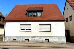 Helles freistehendes Zweifamilienhaus mit großem Garten in Crailsheim – Die vollständige Adresse der Immobilie erhältst du vom Anbieter., 74564 Crailsheim – Vorschaubild 3