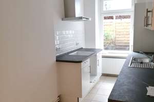 Traumhafte Altbauwohnung mit großer Terrasse – Erich-Weinert-Straße 16, 10439 Prenzlauer Berg, Berlin – Vorschaubild 7
