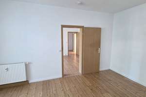 Frisch renovierte 4-Zimmer-Wohnung in ruhiger Lage mit Balkon – ideal für Familien – Tauchaer Straße 1-19,, 4357 Mockau-Nord, Leipzig – Vorschaubild 4
