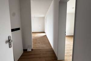 Wohnen im Neubau: Stilvolle 3-Zimmer-Wohnung mit zwei Dachterrassen – Burtscheider Str. 17 c, 52064 Marschiertor, Aachen – Vorschaubild 2
