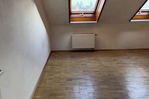 Charmante 3-Zimmer-DG-Wohnung im 4. OG  in Bad Cannstatt mit einmaliger Aussicht – Die vollständige Adresse der Immobilie erhältst du vom Anbieter., 70374 Espan, Stuttgart – Vorschaubild 6