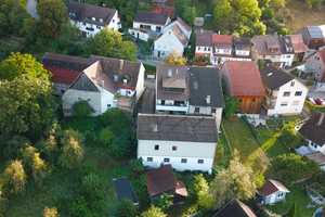 "Verträumtes Wohnen mit Ausbaumöglichkeiten: Entdecken Sie das Potenzial dieser Immobilie" – Künzelsau, Hohenlohekreis, 74653 Hohenlohekreis – Vorschaubild 5