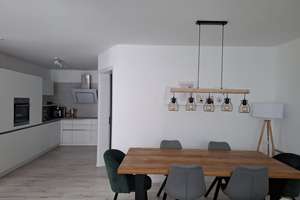 Moderne 3-Zimmer-Wohnung mit Einbauküche, eigenem Garten und top Wohngebiet – Die vollständige Adresse der Immobilie erhältst du vom Anbieter., 73262 Reichenbach an der Fils – Vorschaubild 2