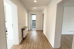Top sanierte 3 Zimmer Wohnung in ruhigem Haus, gute Lage (Video !!) – In der Felderhütten 63, 51371 Bürrig, Leverkusen – Vorschaubild 1