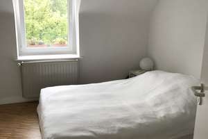 Ansprechende und gepflegte 3-Raum-DG-Wohnung in stadtzentraler Lage in Aachen – Ungarnstraße 10, 52070 Jülicher Straße, Aachen – Vorschaubild 12