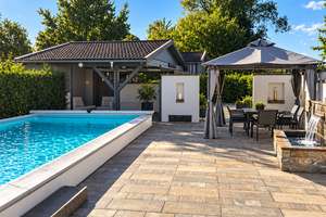 Urlaubsgefühl zuhause: Maisonette Wohnung mit privatem Pool- & Wellnessbereich – 85405 Nandlstadt – Vorschaubild 3