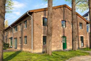 LOFT im luxuriös sanierten Gutshof, 142 qm, 2 SZ, 2 Bäder, WC, EBK, großer Garten&Terrassen, 2x TG – Brühler Landstraße 549, 50997 Meschenich, Köln – Vorschaubild 13