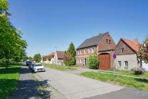 Historischer Gutshof – ideal als Mehrgenerationenhaus oder großzügiges Einfamilienhaus – Die vollständige Adresse der Immobilie erhältst du vom Anbieter., 6772 Zschornewitz – Vorschaubild 1