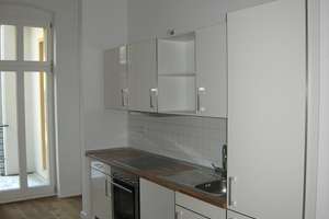 Großzügige 3-Zimmer-Altbauwohnung mit Aufzug und Tiefgarage in der  Warschauer Straße  – Die vollständige Adresse der Immobilie erhältst du vom Anbieter., 10243 Friedrichshain, Berlin – Vorschaubild 3