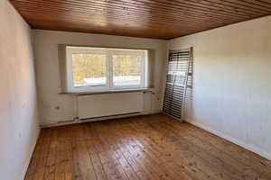 Sanierungsbedürftiges Einfamilienhaus mit großen Grundstück in Sackgassenlage – Nordfriesland (Kreis) – Vorschaubild 14