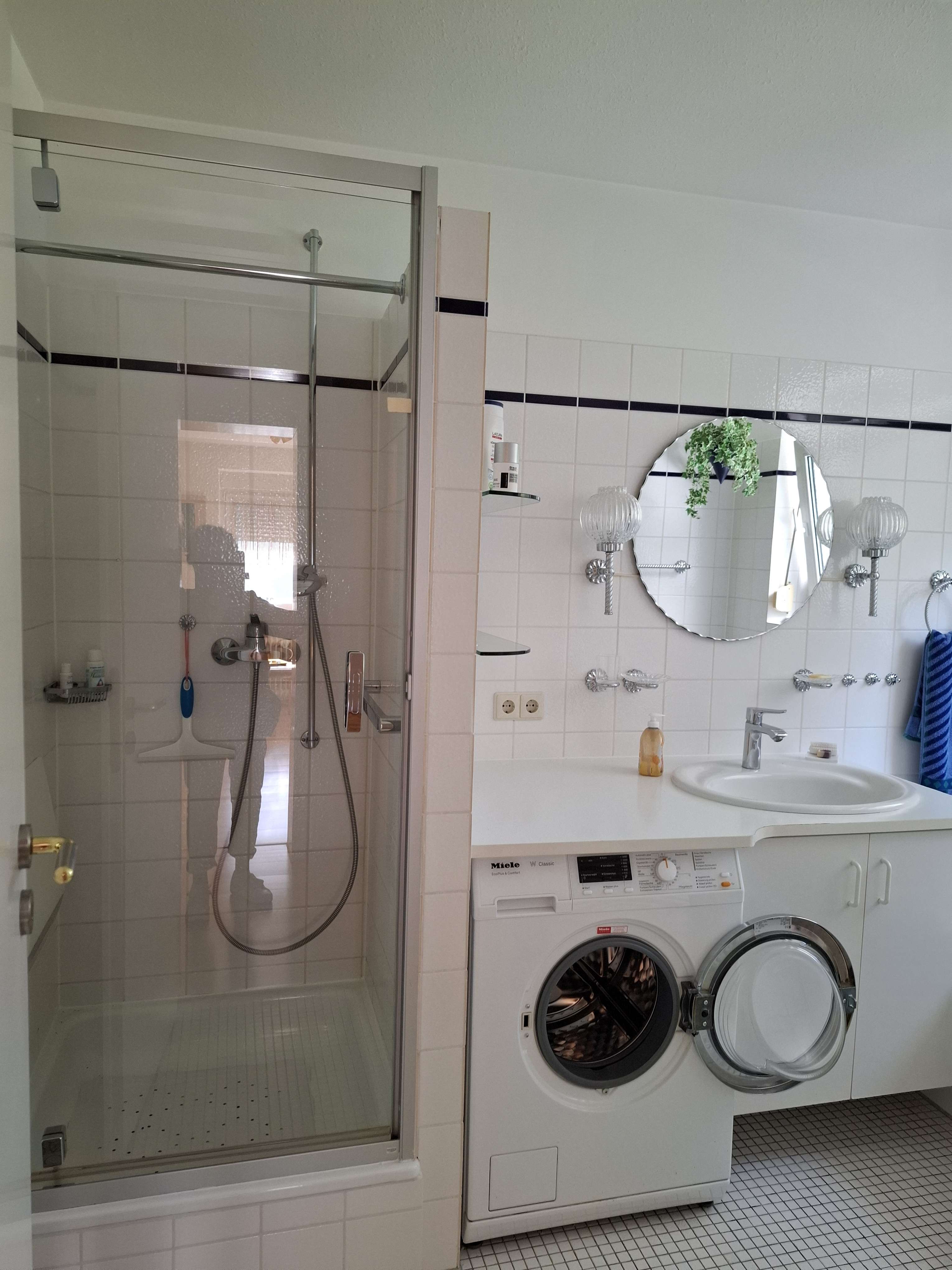 Immobilie in Staufen im Breisgau - Attraktive 4-Zimmer Wohnung mit Balkon in Staufen im Breisgau - Bild 2