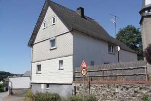 Gemütliches Wohnhaus mit Nebengebäude – Die vollständige Adresse der Immobilie erhältst du vom Anbieter., 35644 Hohenahr – Vorschaubild 3