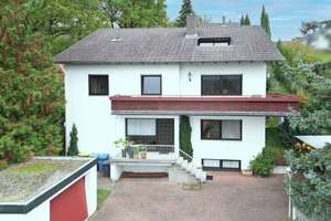 Dreifamilienhaus mit Weitblick in Aschaffenburg-Obernau – Die vollständige Adresse der Immobilie erhältst du vom Anbieter., 63743 Obernau, Aschaffenburg – Vorschaubild 1