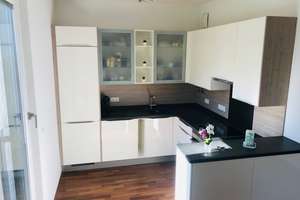Moderne & exklusive Stadtwohnung mit Einbauküche & großer sonniger Loggia in schöner Parkanlage – Am Provinopark 9B, 86153 Am Schäfflerbach, Augsburg – Vorschaubild 5