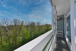 Lichtdurchflutetes Apartment mit Loggia und Blick auf die Elbvororte  – Die vollständige Adresse der Immobilie erhältst du vom Anbieter., 22609 Osdorf, Hamburg – Vorschaubild 9