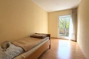 Familienfreundliches Reihenmittelhaus mit zusätzlicher wohnraumähnlicher Fläche, Westgarten & Garage – Die vollständige Adresse der Immobilie erhältst du vom Anbieter., 24111 Russee, Kiel – Vorschaubild 9