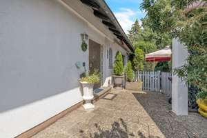 Privates Refugium mit Einliegerwohnung, Schwimmhalle & Sauna – Die vollständige Adresse der Immobilie erhältst du vom Anbieter., 76228 Grünwettersbach, Karlsruhe – Vorschaubild 7