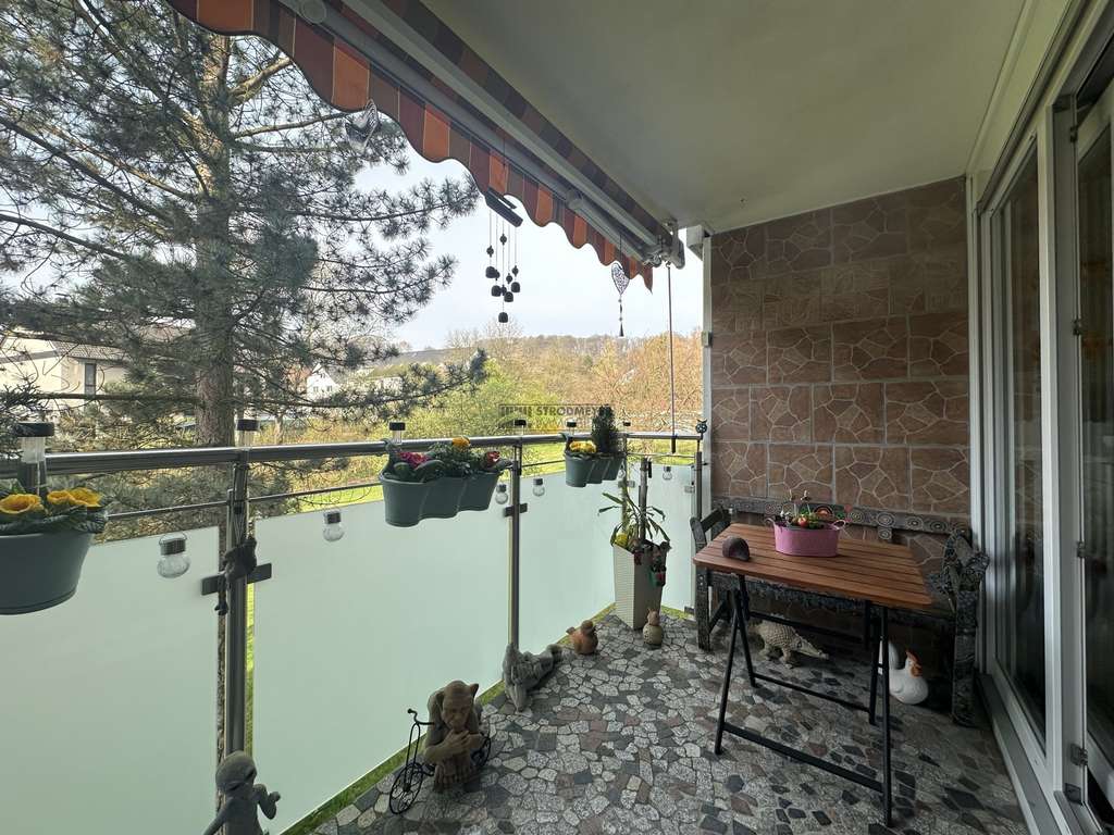 Immobilie in Herdecke - Helle 3-Zimmer Wohnung mit Aufzug, sonniger Loggia und Tiefgaragenstellplatz - Bild 1