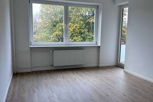 Sanierte und sehr helle 2-Zi.-Wohnung mit Westbalkon in Bramfeld – Ilenkruut 15a, 22179 Bramfeld, Hamburg – Vorschaubild 3