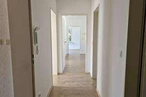4-Zimmer-Wohnung mit 2 Bädern in bevorzugter Lage von Leverkusen-Schlebusch – Die vollständige Adresse der Immobilie erhältst du vom Anbieter., 51375 Schlebusch, Leverkusen – Vorschaubild 4