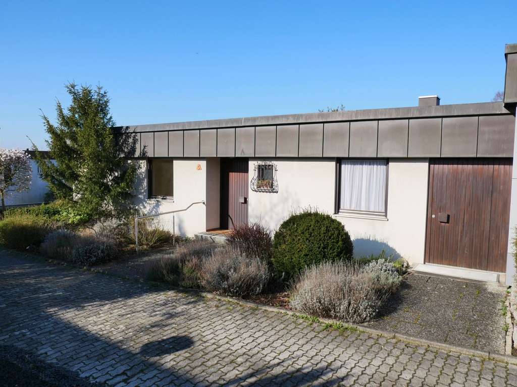 Charmanter Winkelbungalow in ruhiger Lage!