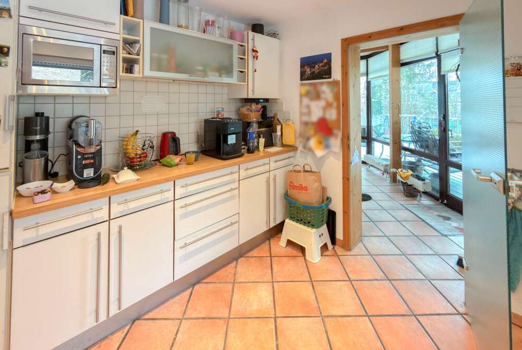 Immobilie in Schwentinental - Großzügiges Haus mit 2 Wohnungen, Garten, Keller, Kamin & Carport – vermietet,  später selber nutzen - Bild 3