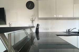 HELLE UND CHARMANTE 2-ZIMMER-WOHNUNG MIT BALKON UND TG-STELLPLATZ NAHE DES JOSEFINUMS – Die vollständige Adresse der Immobilie erhältst du vom Anbieter., 86154 Oberhausen-Süd, Augsburg – Vorschaubild 4
