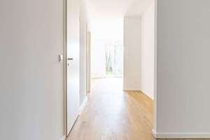 Kurzfristig bezugsfertige 4-Zi.-Wohnung mit Südterrasse! Jetzt 6,5%* Grunderwerbsteuer geschenkt! – Am Albertussee 41, 40549 Heerdt, Düsseldorf – Vorschaubild 6