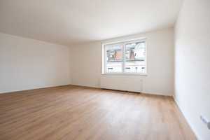NEU sanierte Wohnungen in zentraler Lage – Stockacher Straße 4-6, 78532 Tuttlingen (Kreis) – Vorschaubild 1
